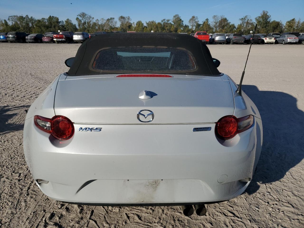 2016 Mazda MX-5 - Image 10