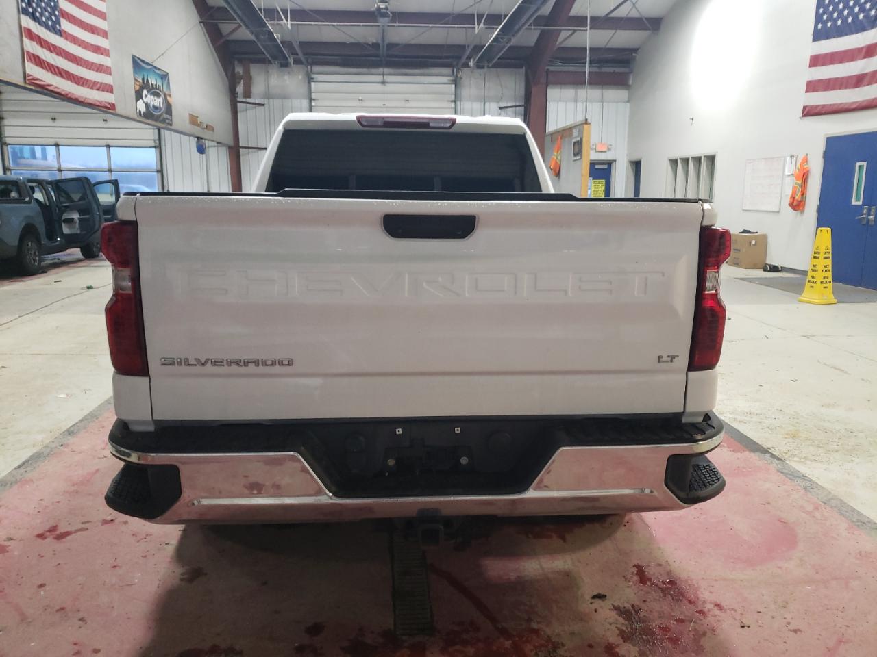 2020 Chevrolet Silverado - Image 6