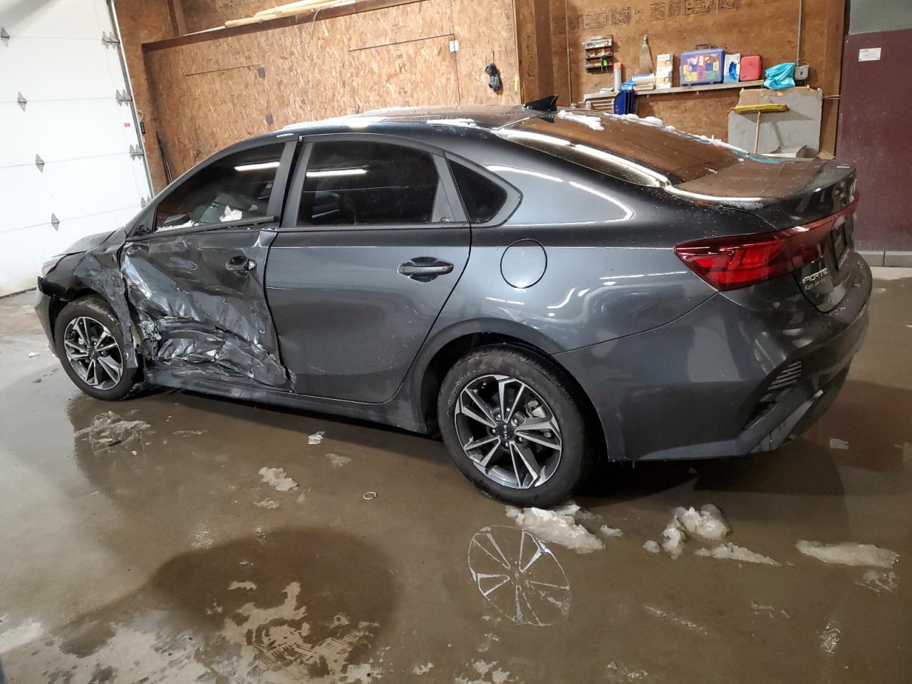 2024 Kia Forte - Image 2