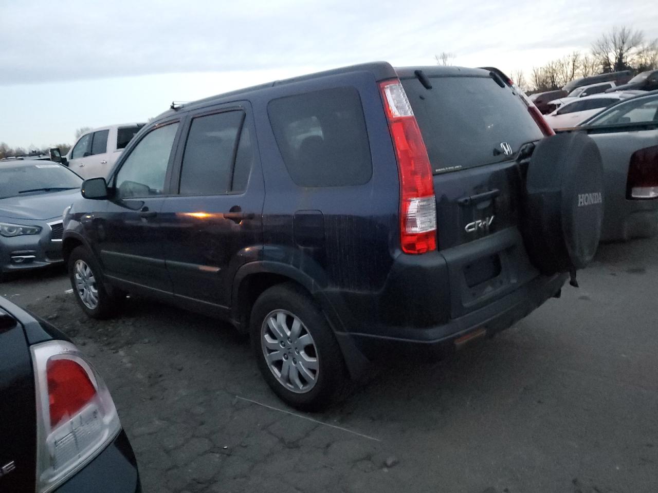 2006 Honda CR-V - Image 2