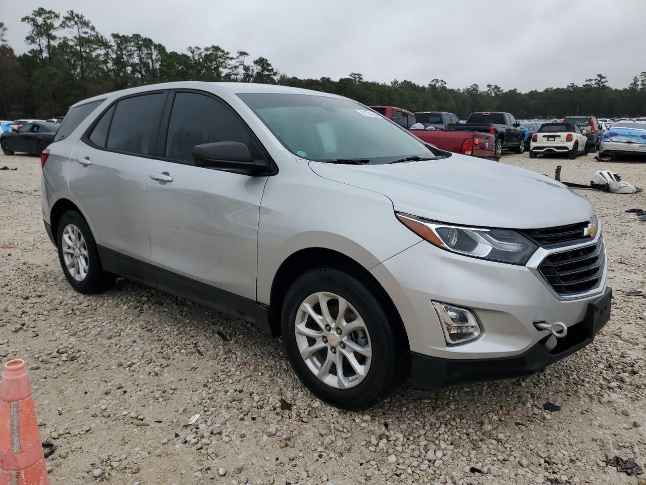 2020 Chevrolet Equinox - Image 4