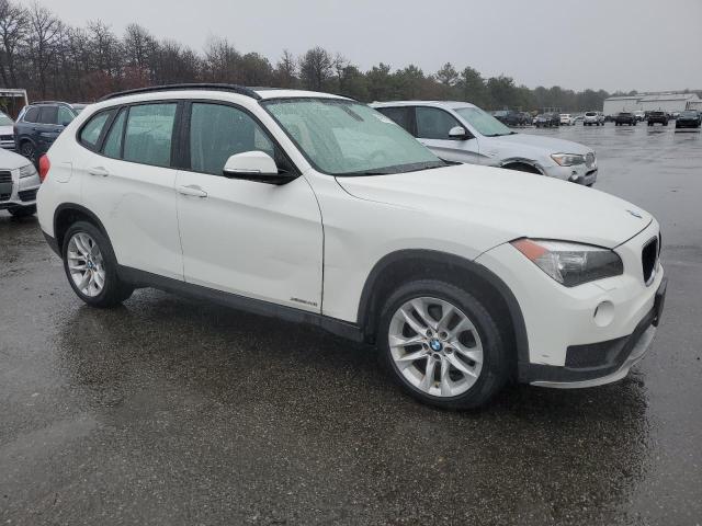  BMW X1 2015 Белы