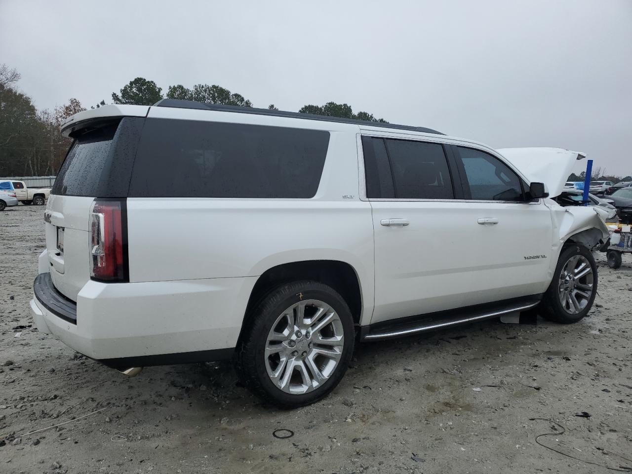 VIN 1GKS1GKC3GR149812 2016 GMC YUKON no.3