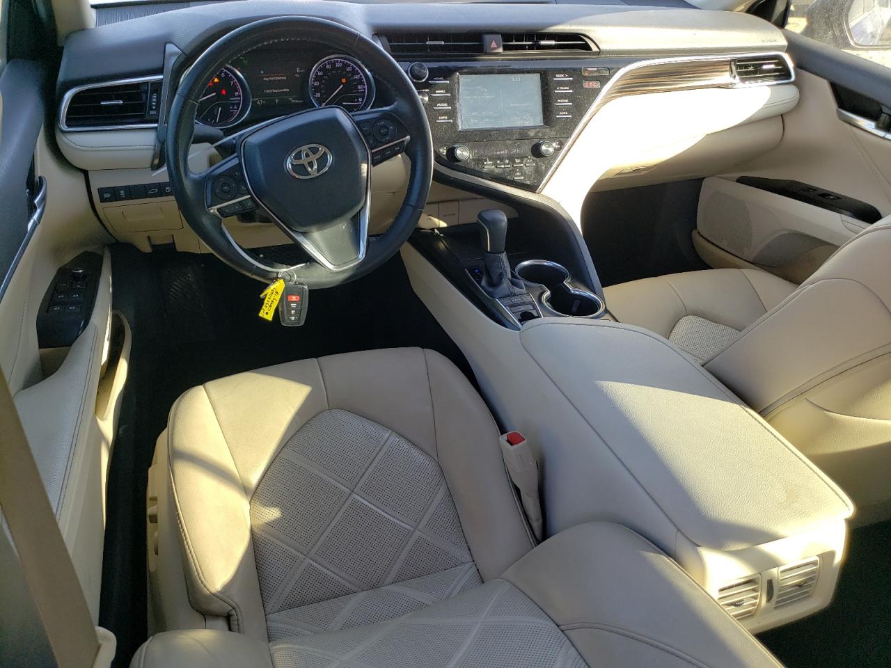 2018 Toyota Camry - Image 8