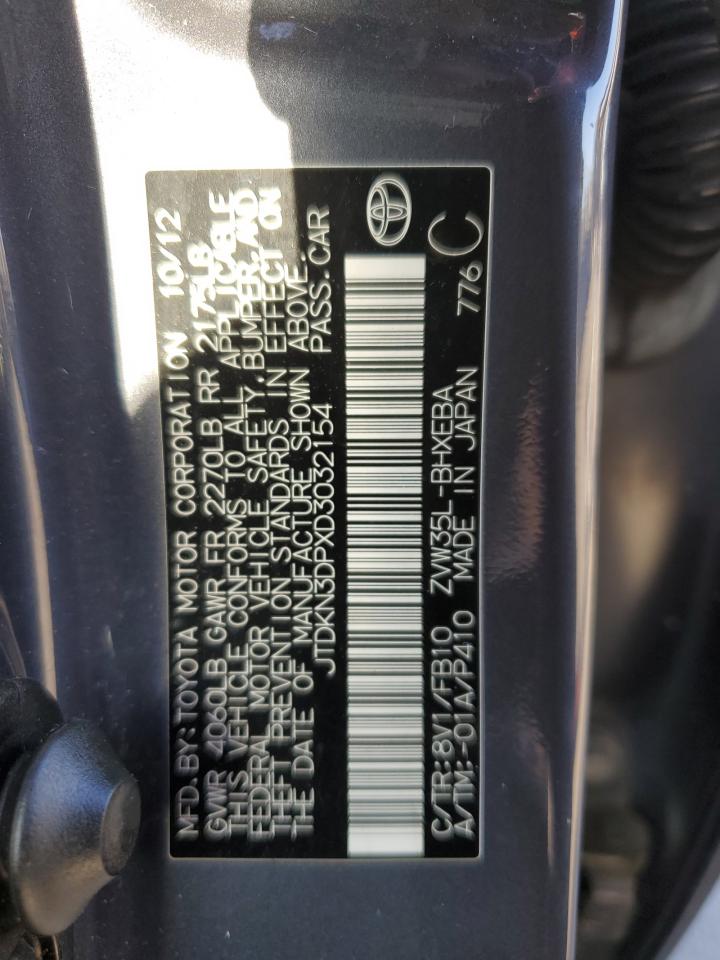 2013 Toyota Prius - Image 12