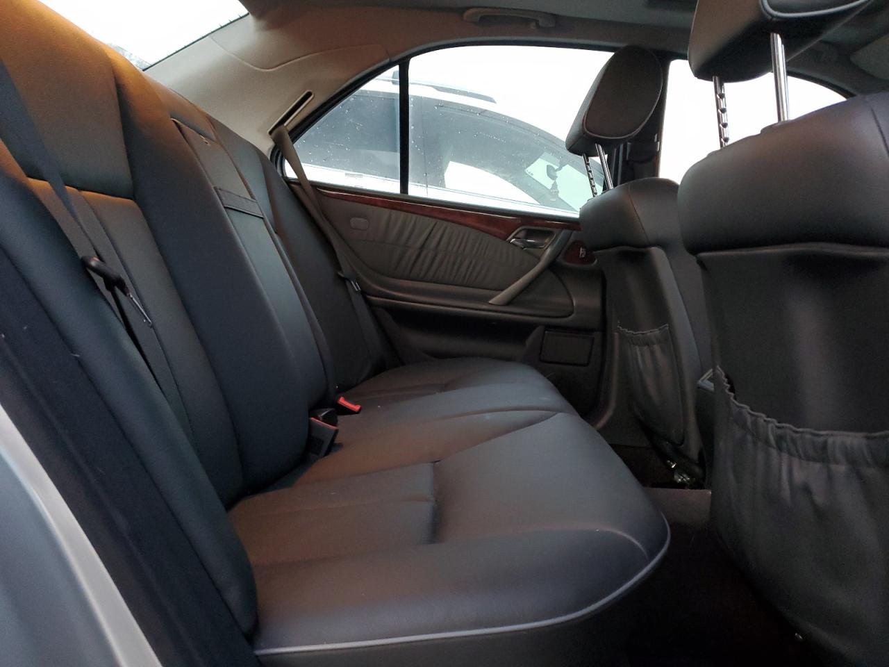 2002 Mercedes-Benz E-klasse - Image 10