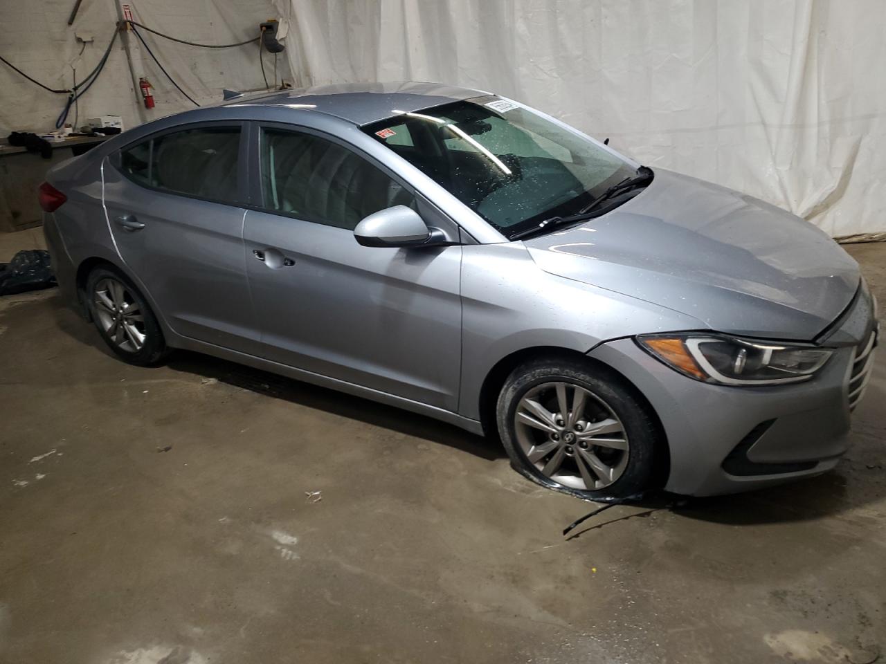 VIN 5NPD84LF1HH034013 2017 HYUNDAI ELANTRA no.4