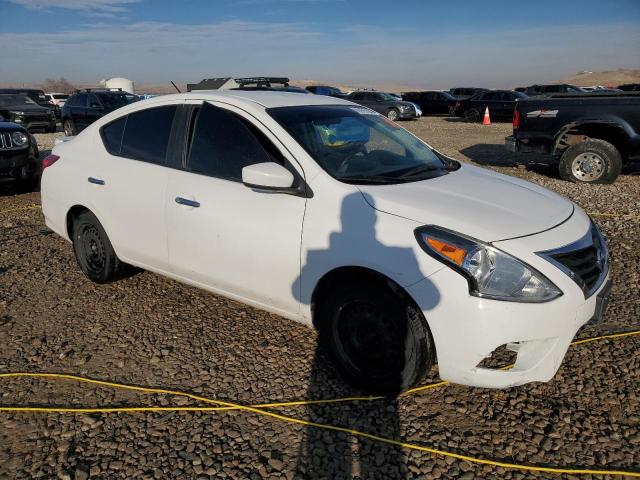  NISSAN VERSA 2019 Білий