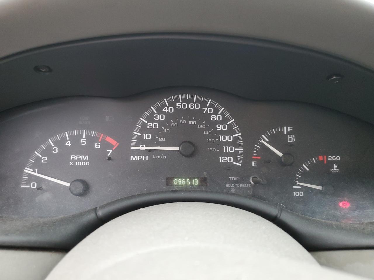 2004 Chevrolet Malibu - Image 9
