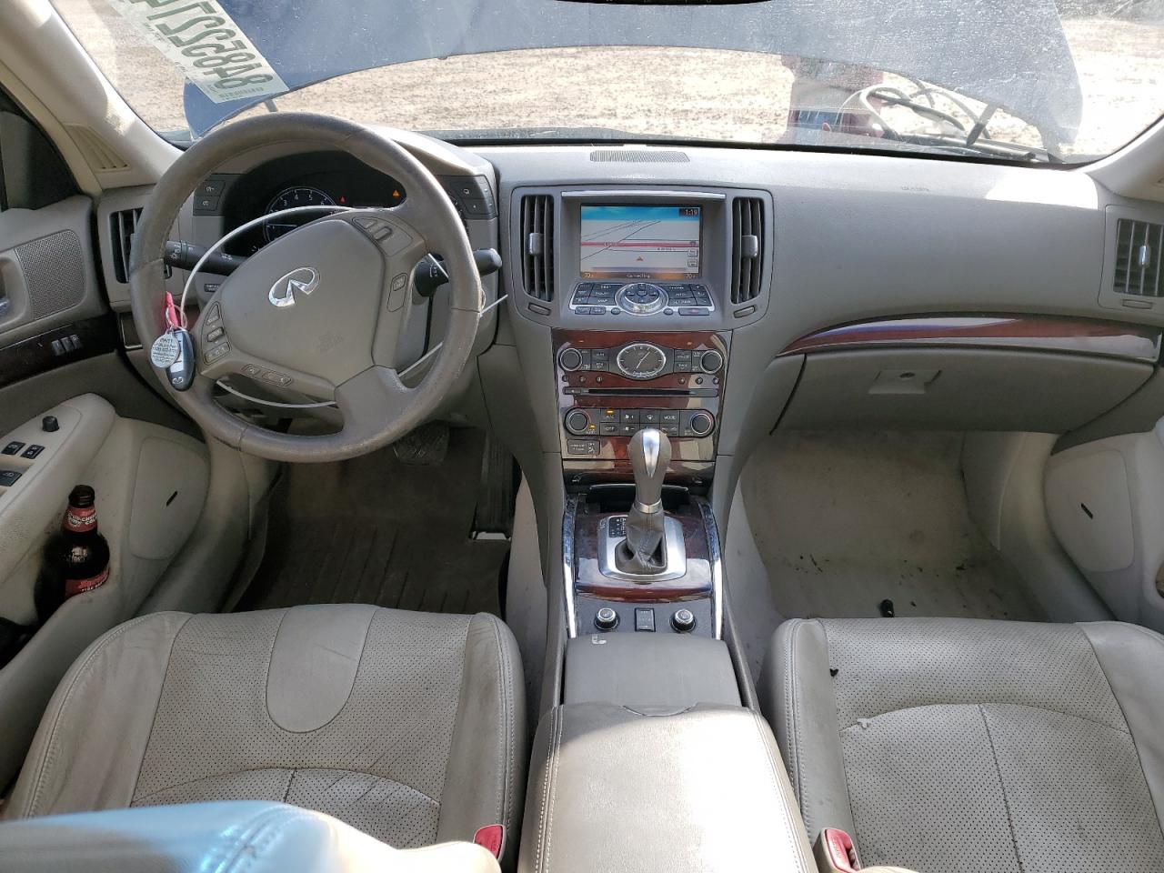 2011 Infiniti G - Image 8