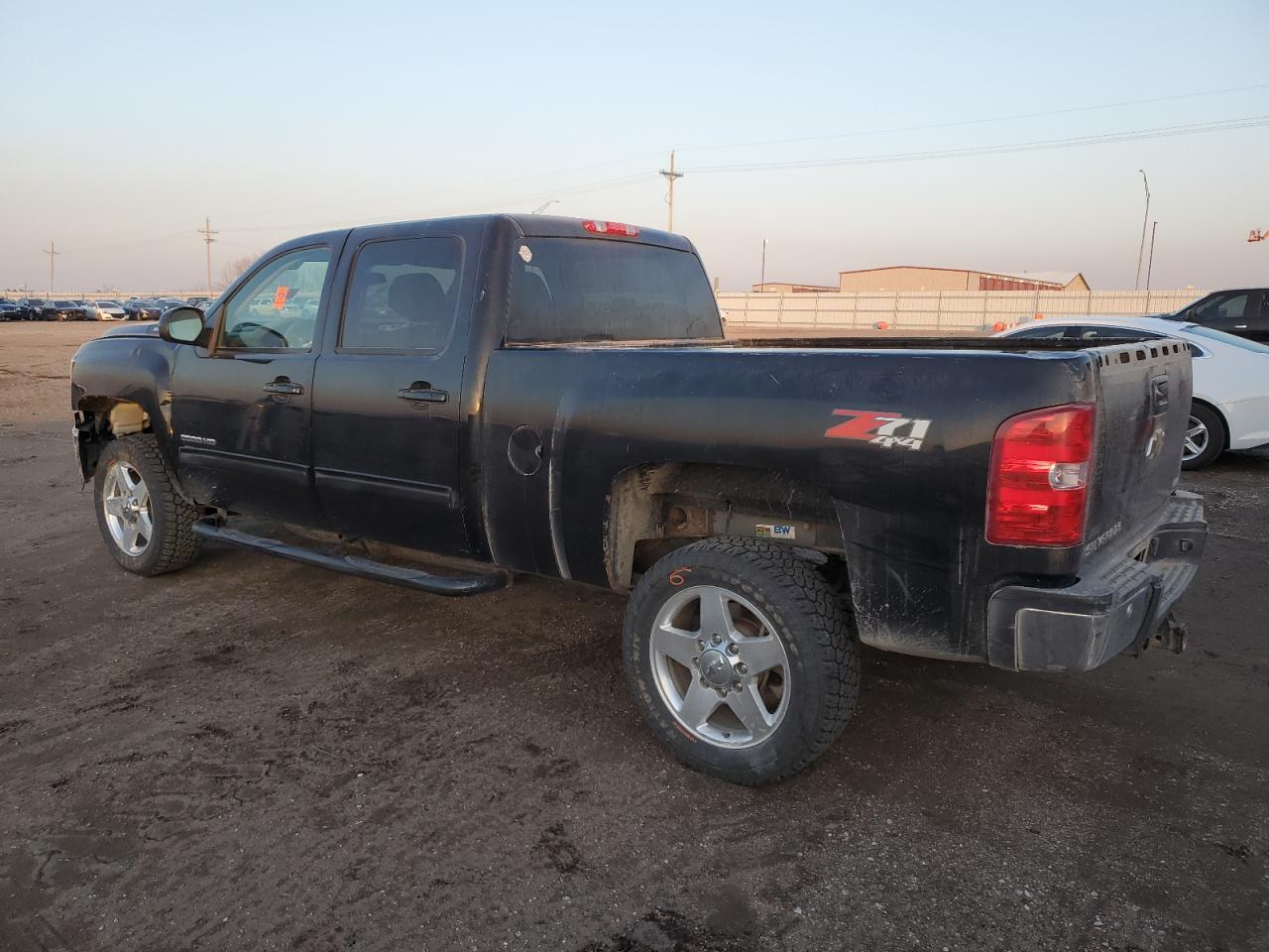 2011 Chevrolet Silverado - Image 2