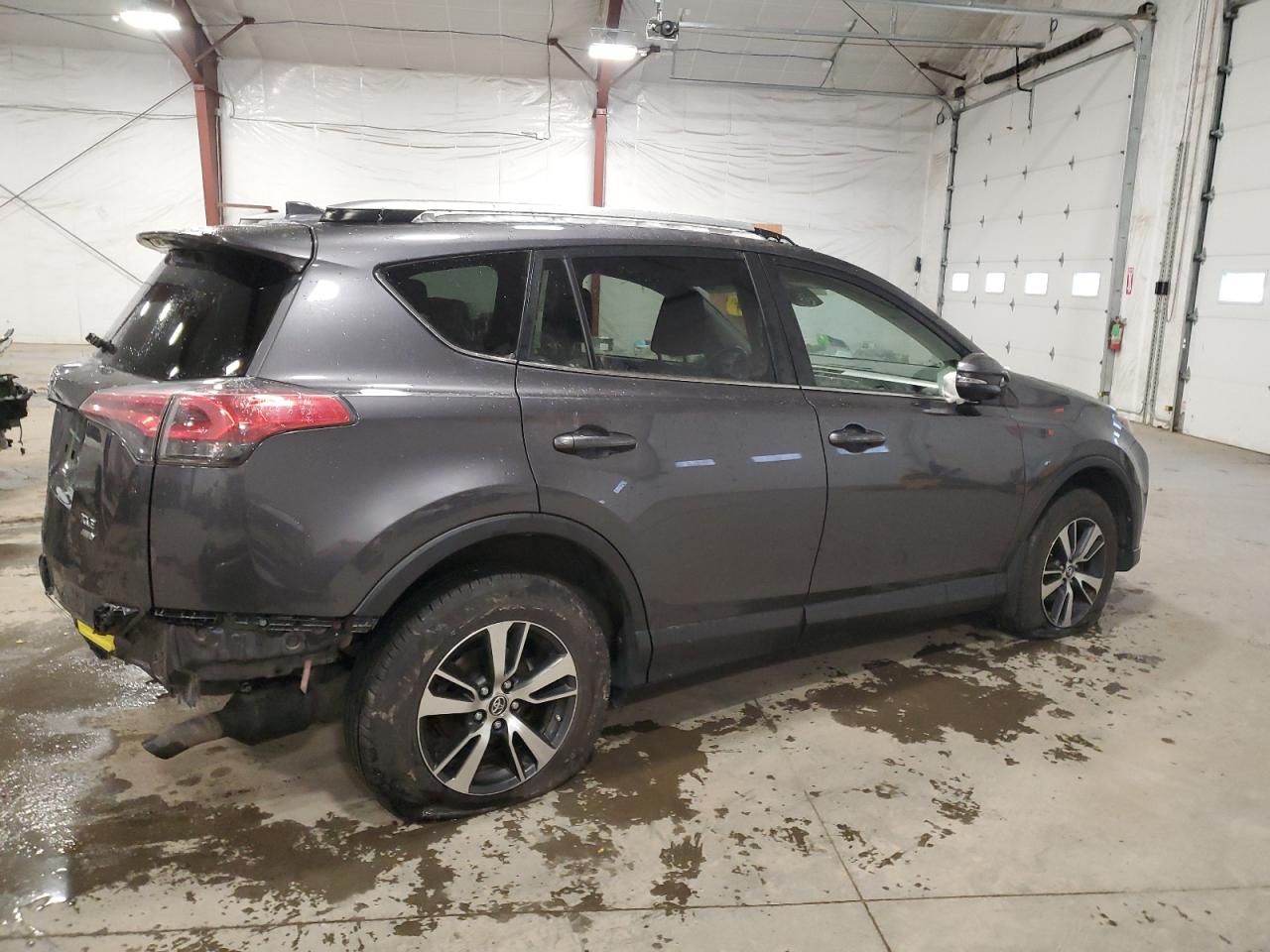 VIN JTMRFREV0HJ147228 2017 TOYOTA RAV4 no.3