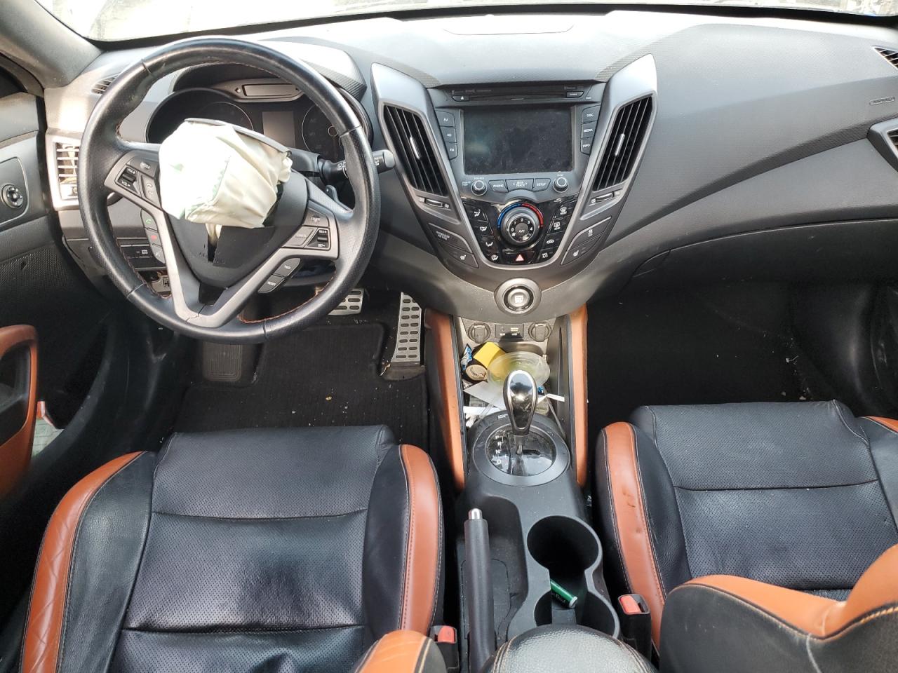 2016 Hyundai Veloster - Image 8