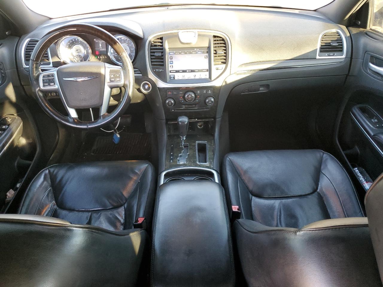 2011 Chrysler 300 - Image 8