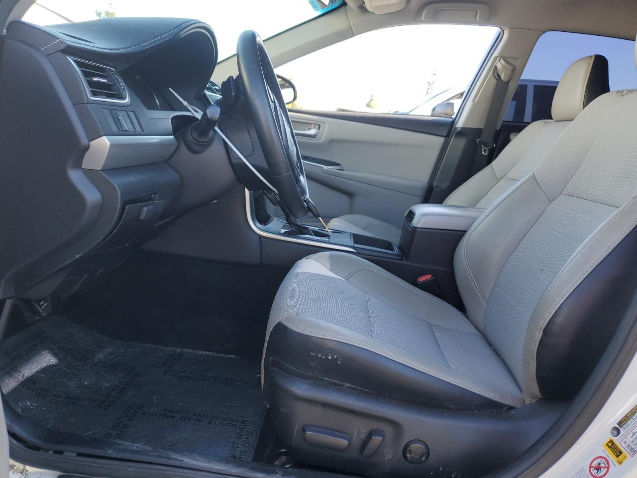2016 Toyota Camry - Image 7