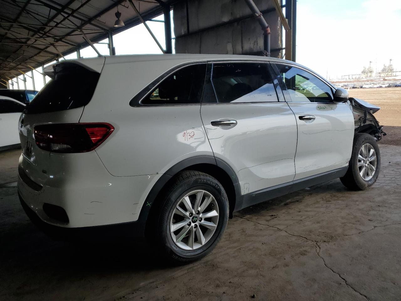 2019 Kia Sorento L VIN: 5XYPG4A38KG611577 Lot: 84867894