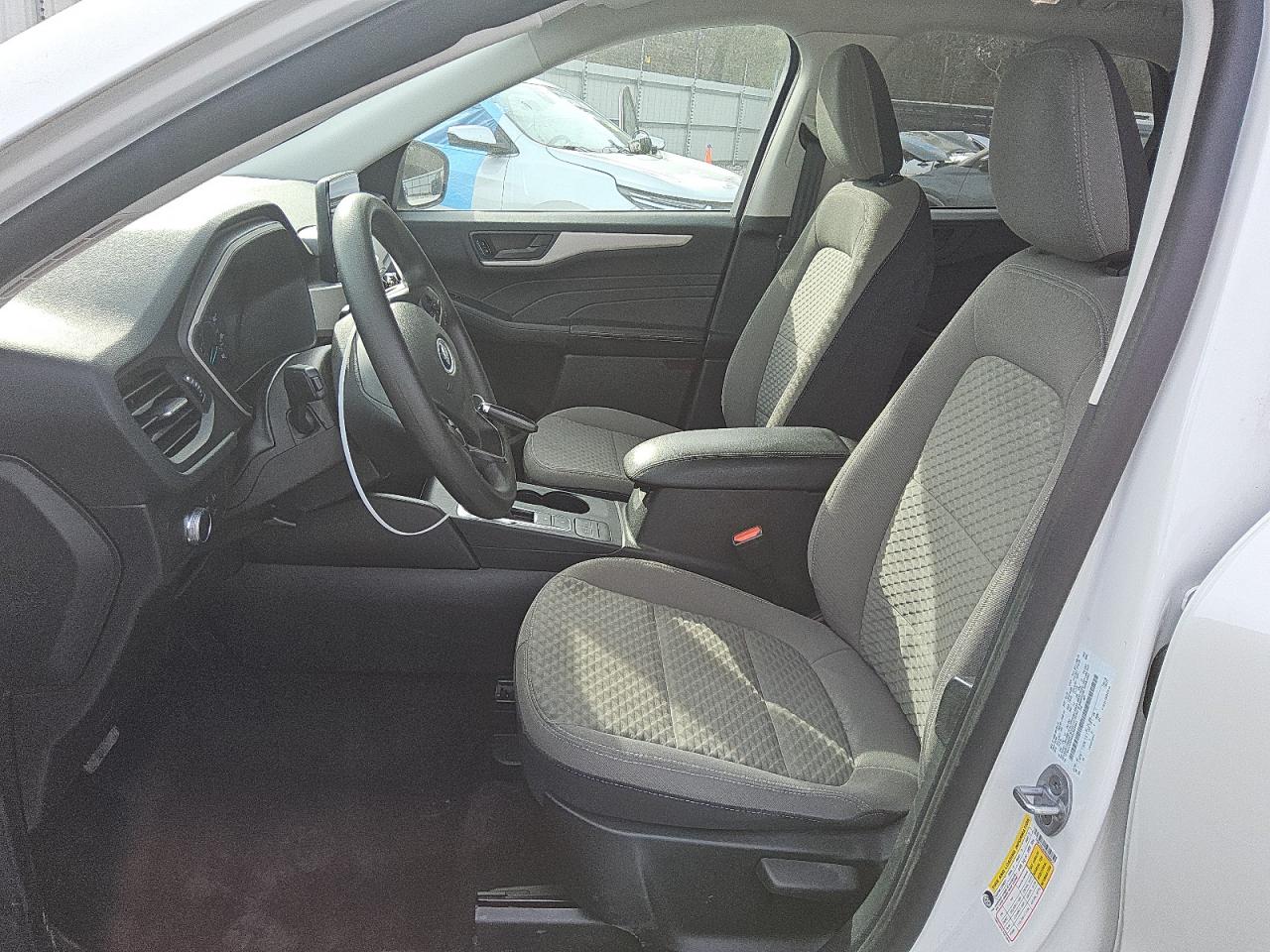 2022 Ford Escape - Image 7