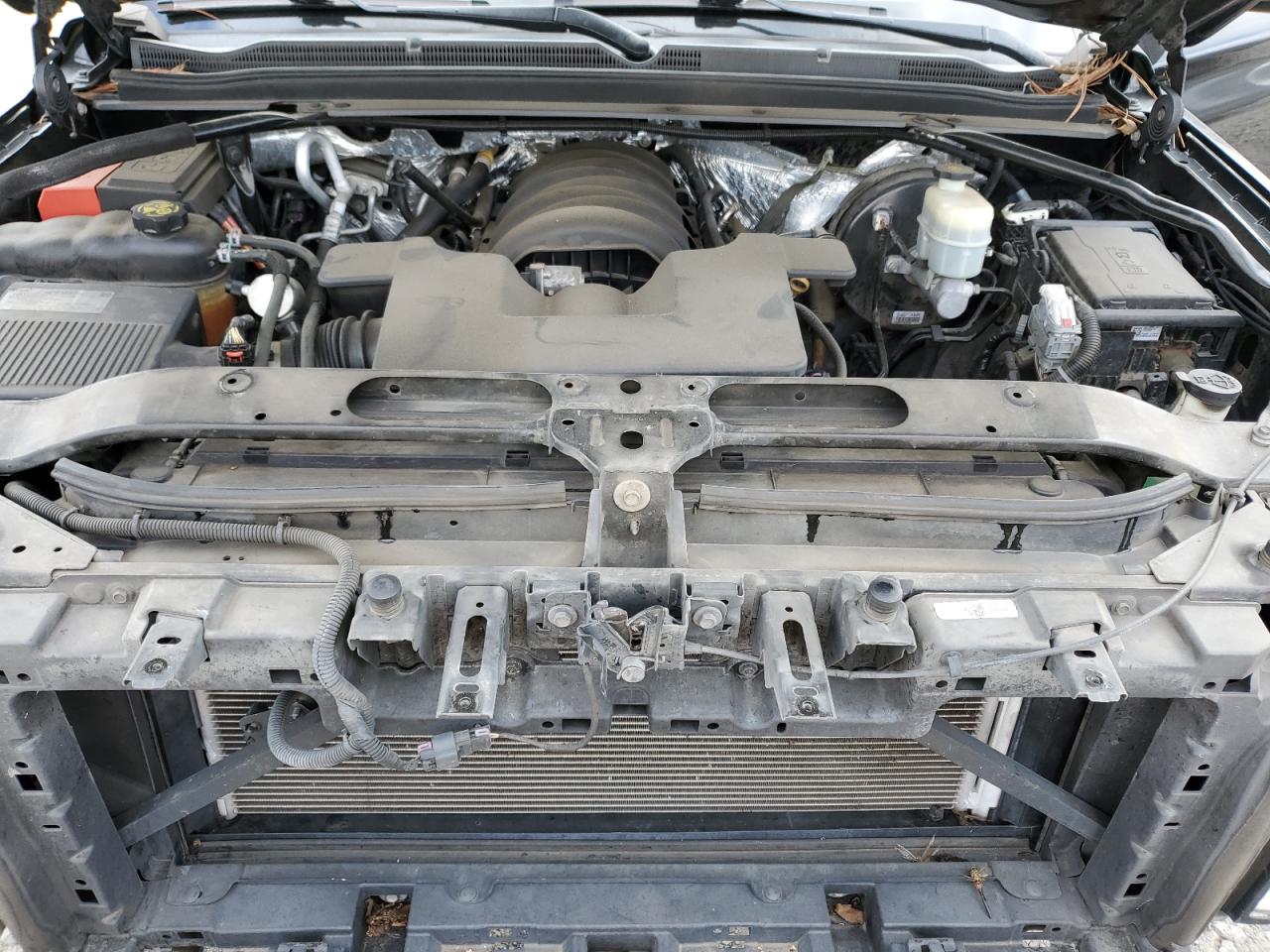 2015 Chevrolet Tahoe C1500 Ls VIN: 1GNSCAKC2FR588685 Lot: 85131644