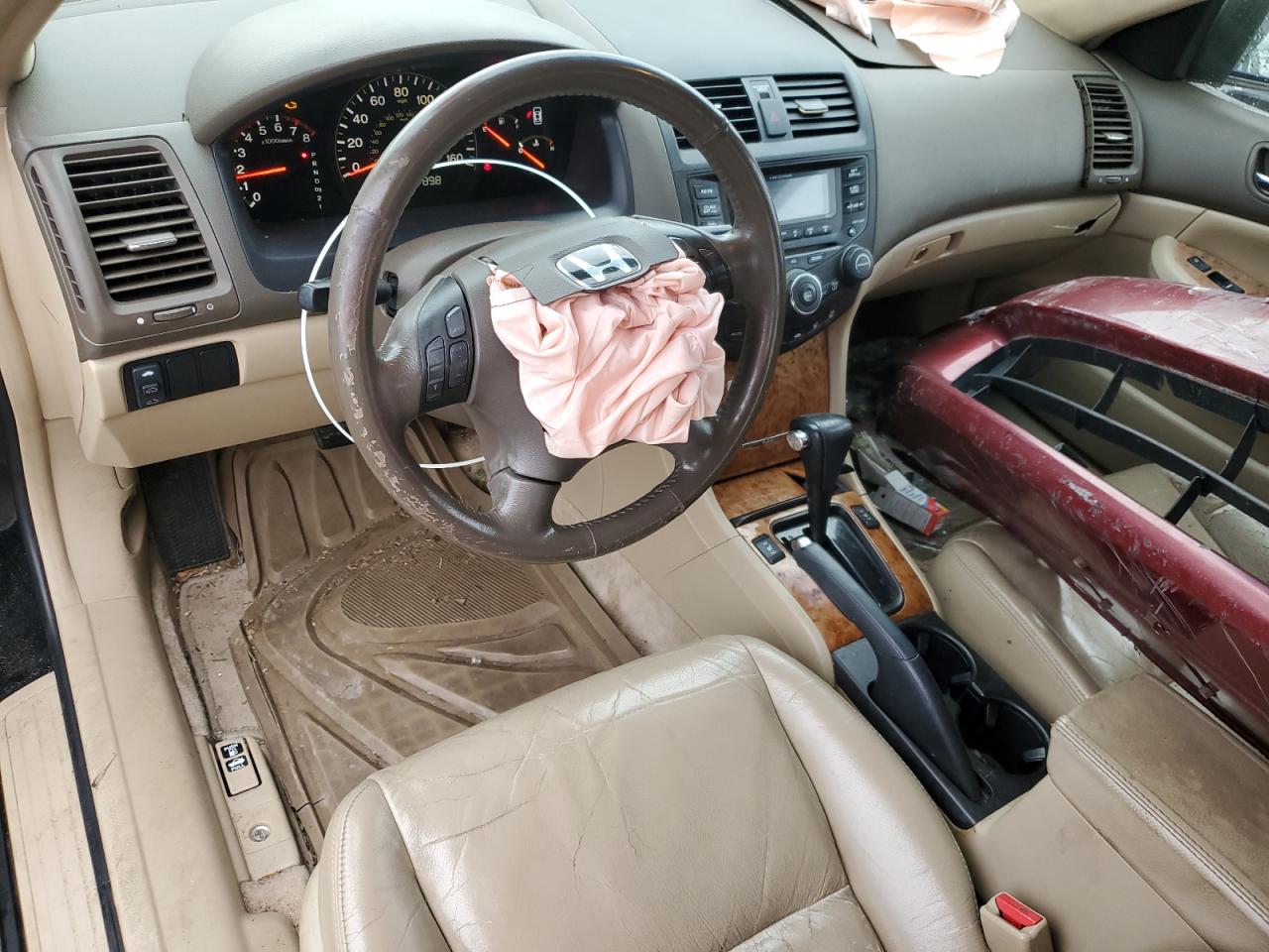 2004 Honda Accord - Image 8