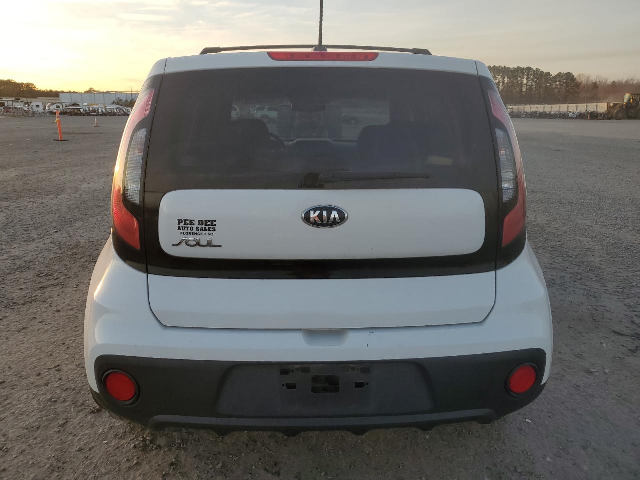 2018 Kia Soul VIN: KNDJN2A28J7505973 Lot: 85080284