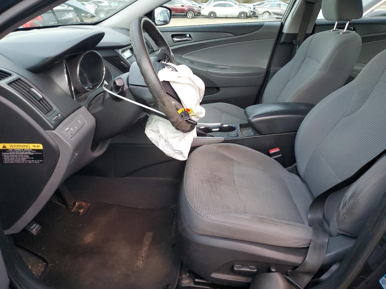 2013 Hyundai Sonata - Image 7
