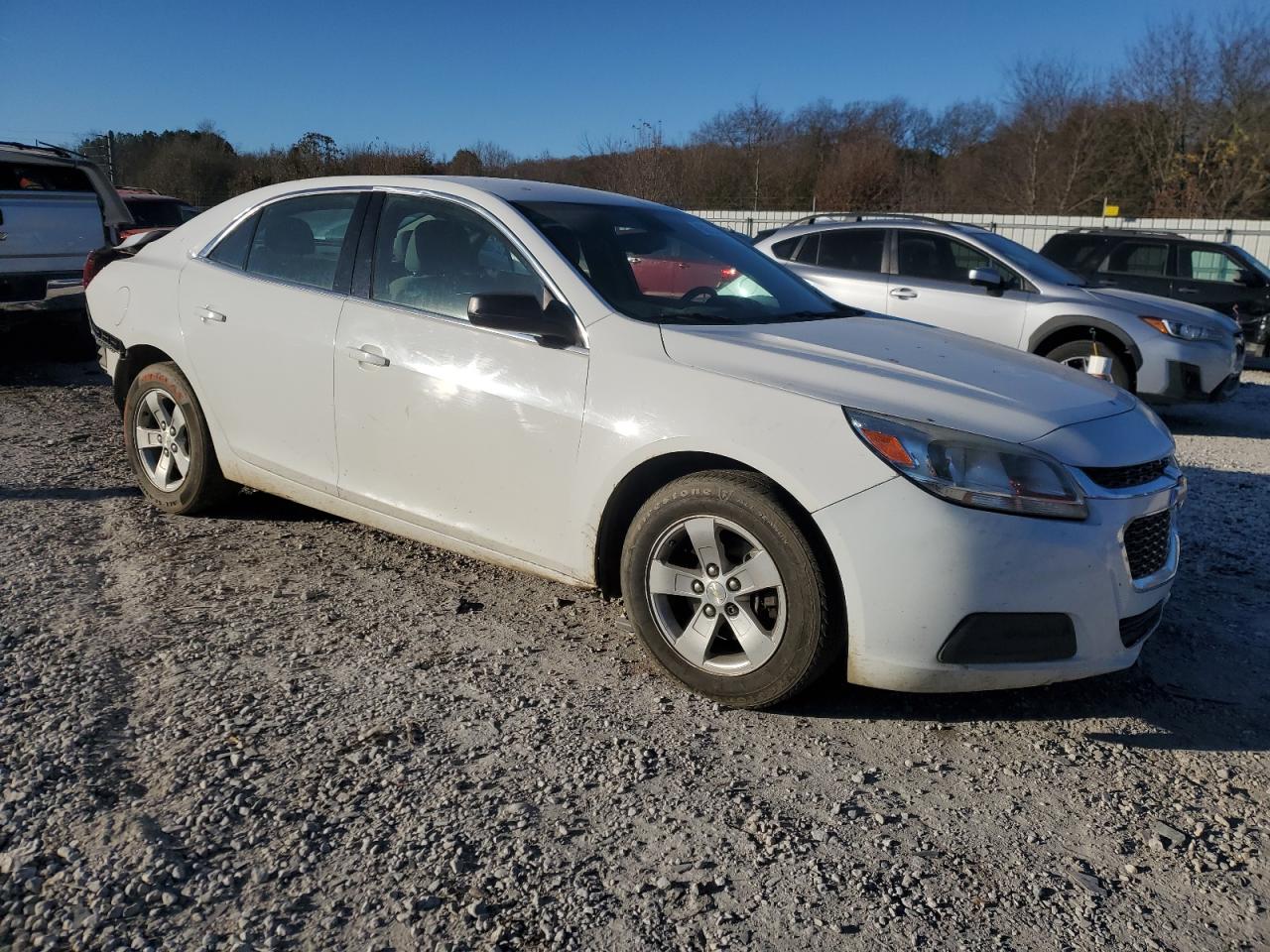 VIN 1G11A5SL1EF291613 2014 CHEVROLET MALIBU no.4