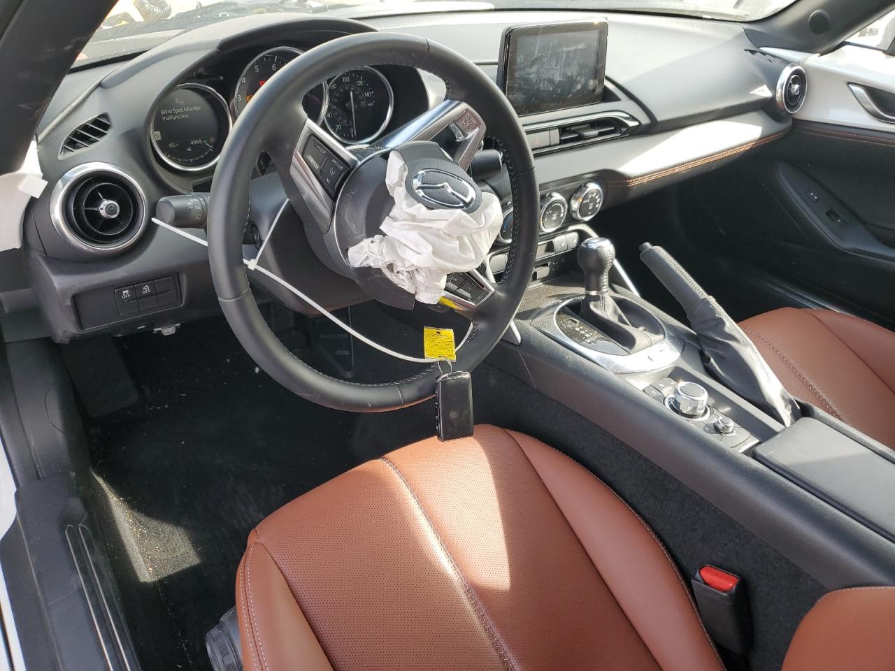 2023 Mazda MX-5 - Image 8