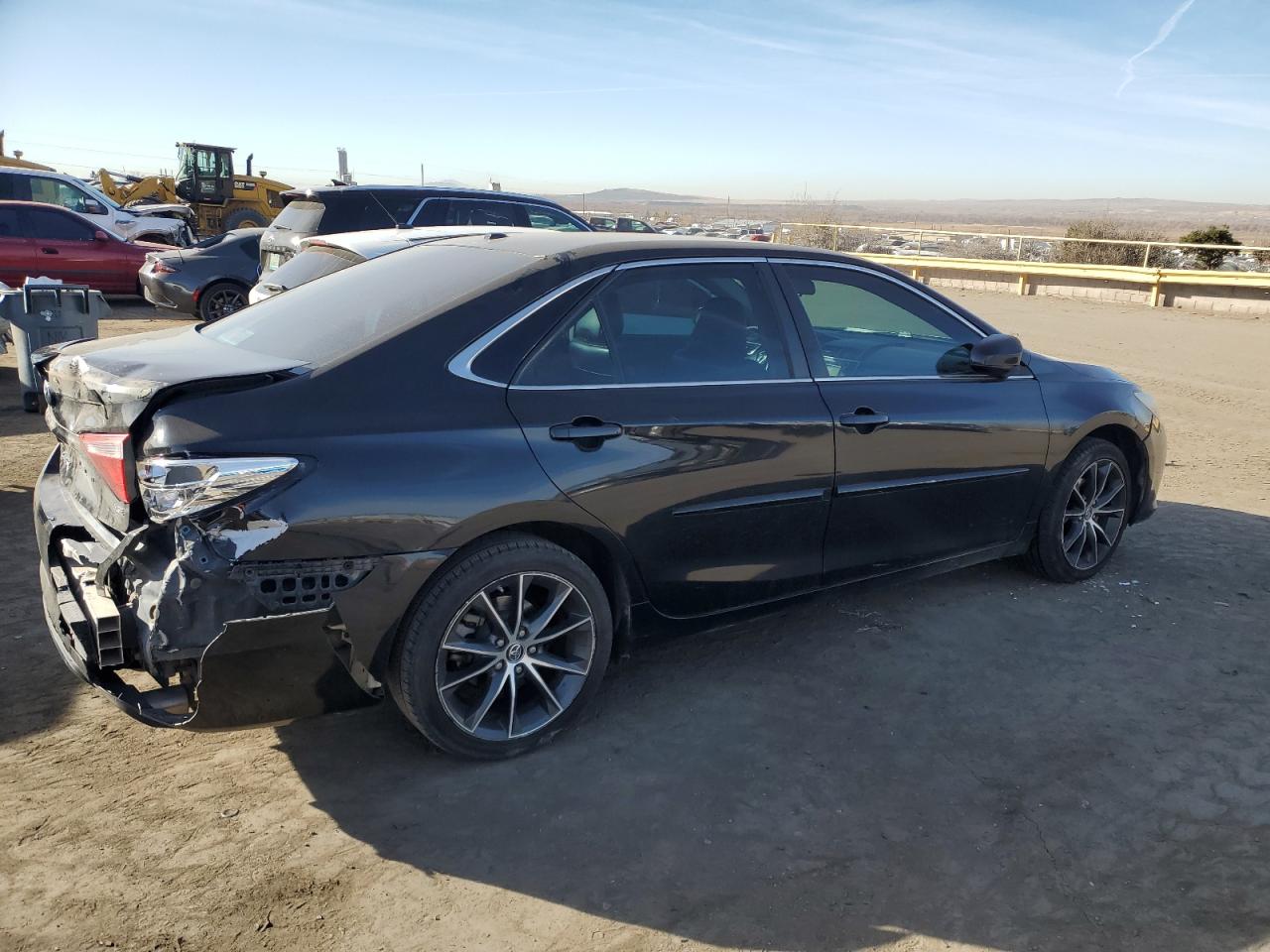 VIN 4T1BF1FK6GU167225 2016 TOYOTA CAMRY no.3