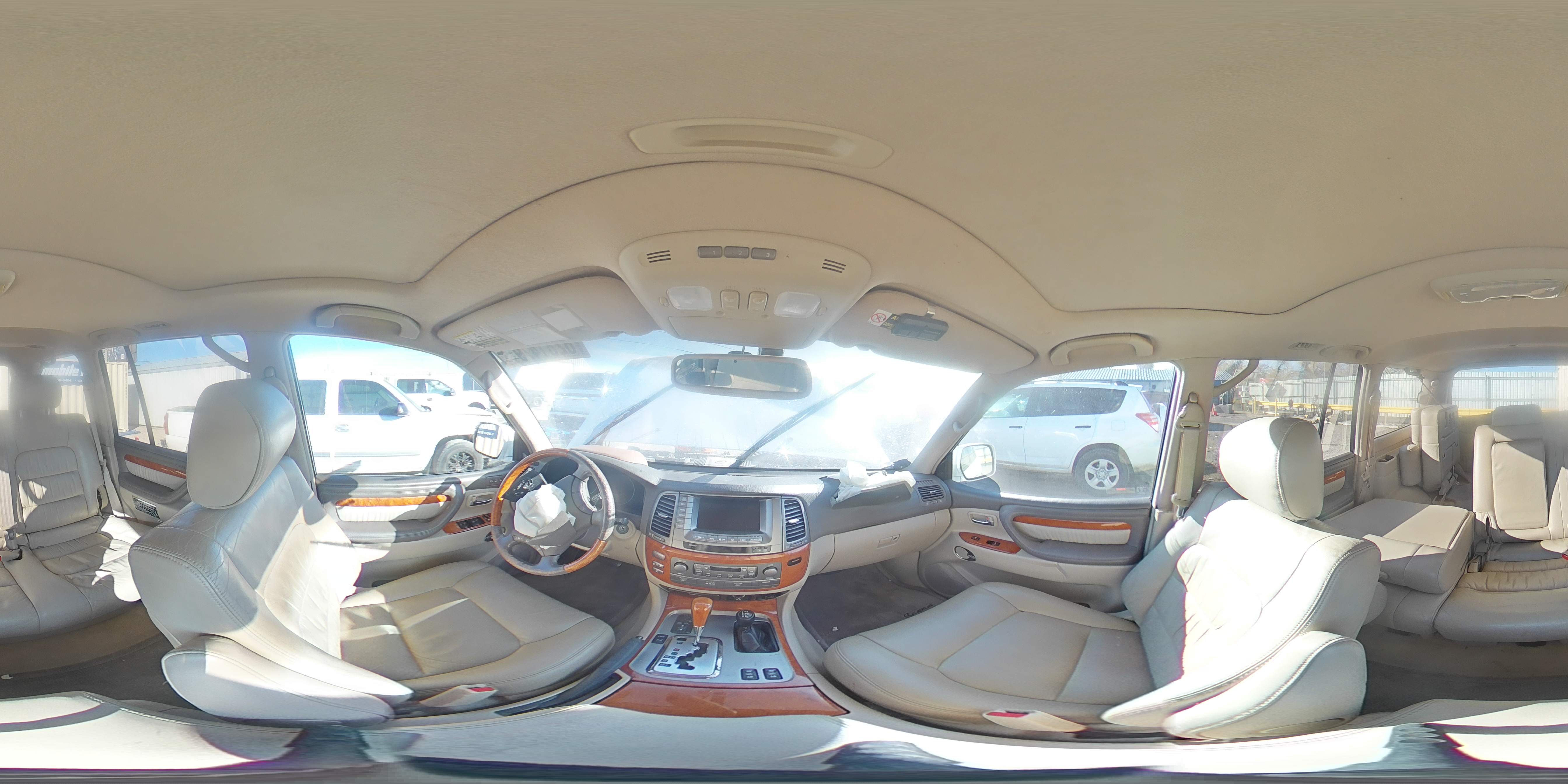 2003 Lexus LX - Image 14
