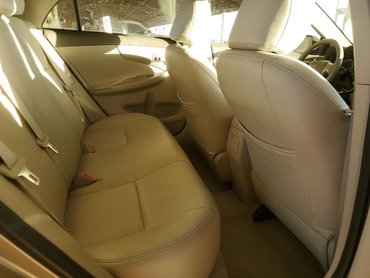 2010 Toyota Corolla - Image 10