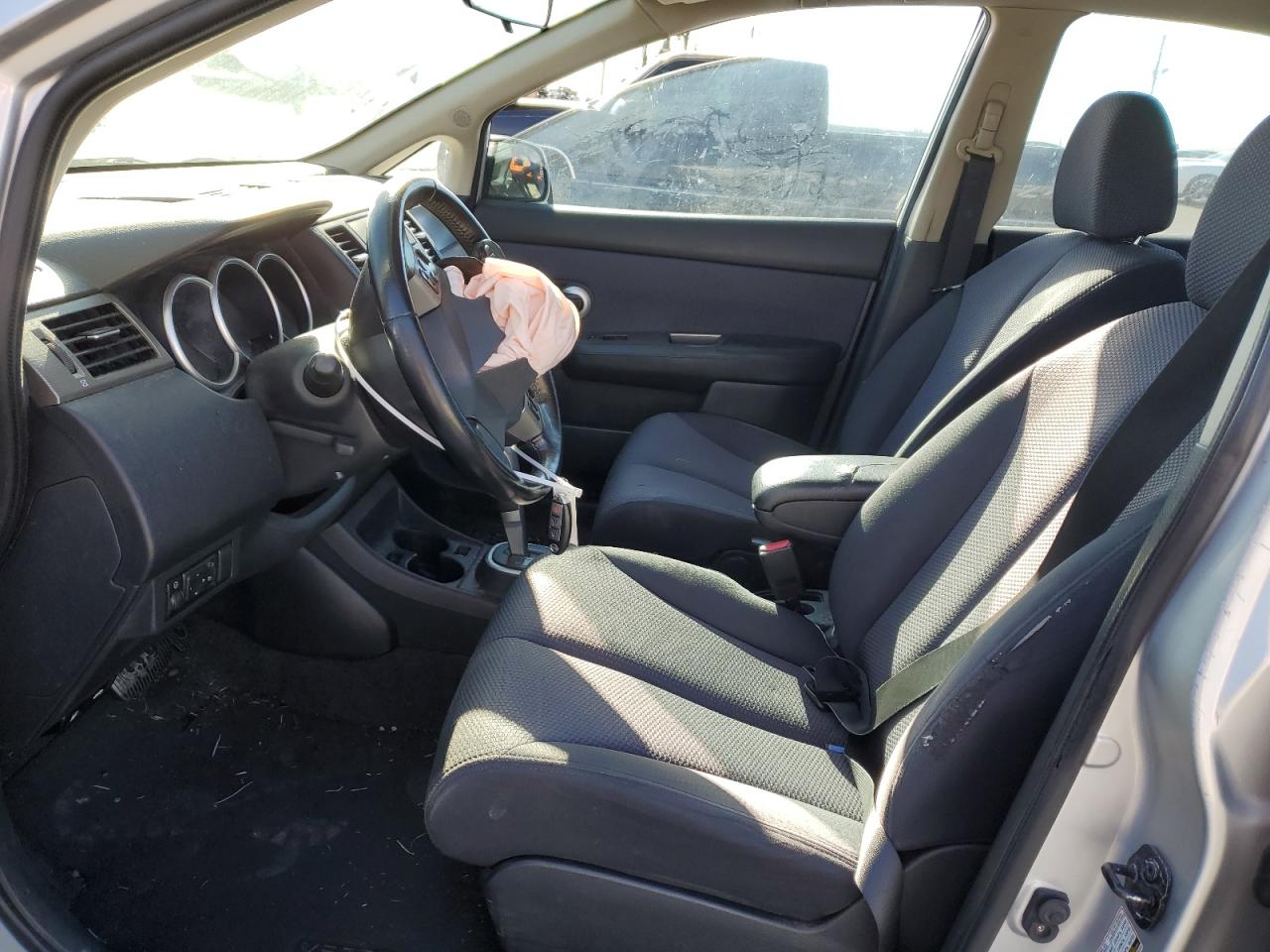 2009 Nissan Versa - Image 7