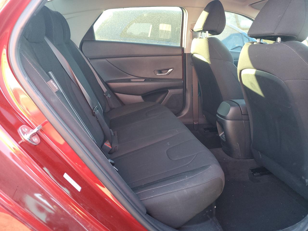 2024 Hyundai Elantra - Image 10