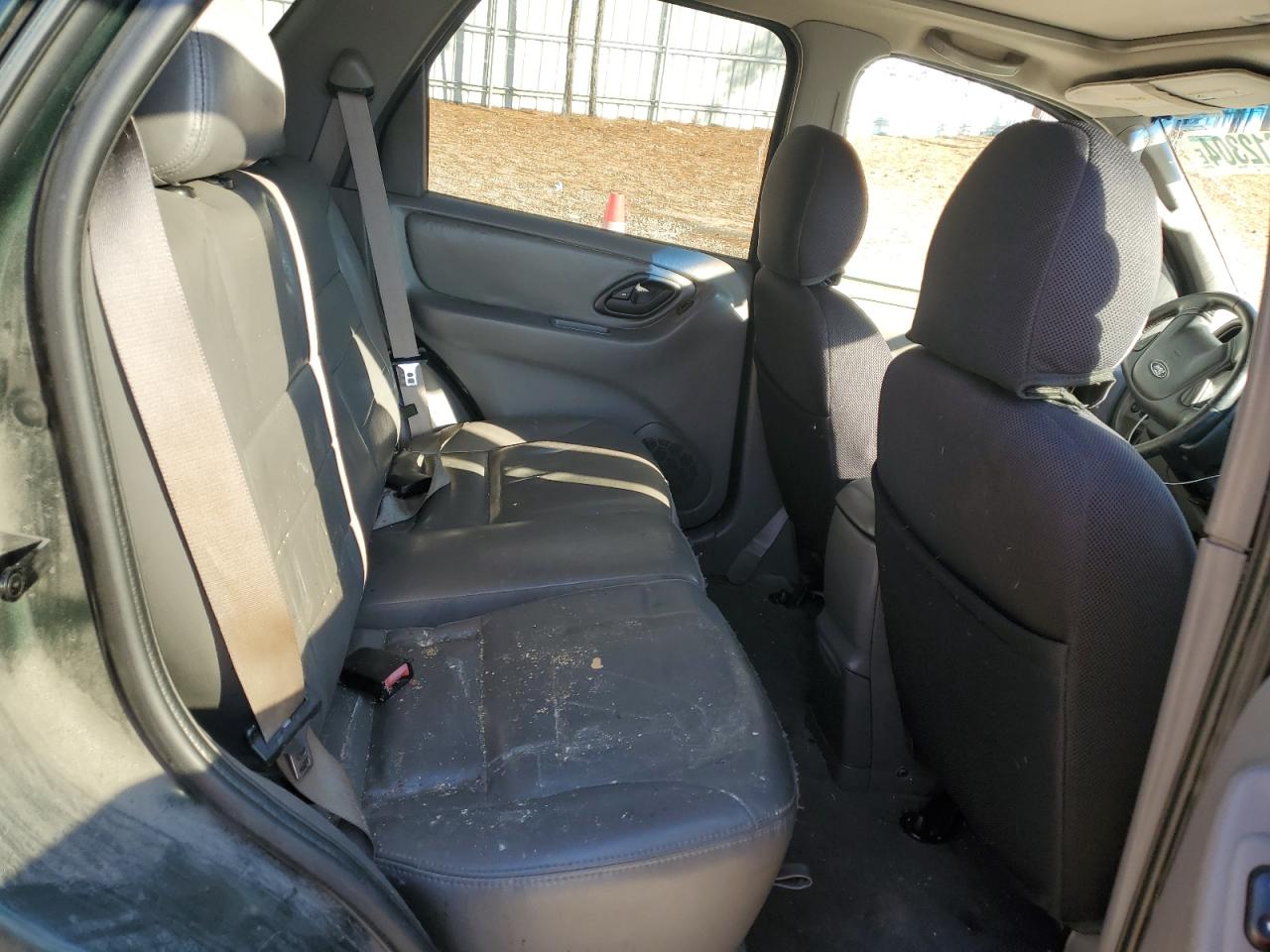 2002 Ford Escape - Image 11