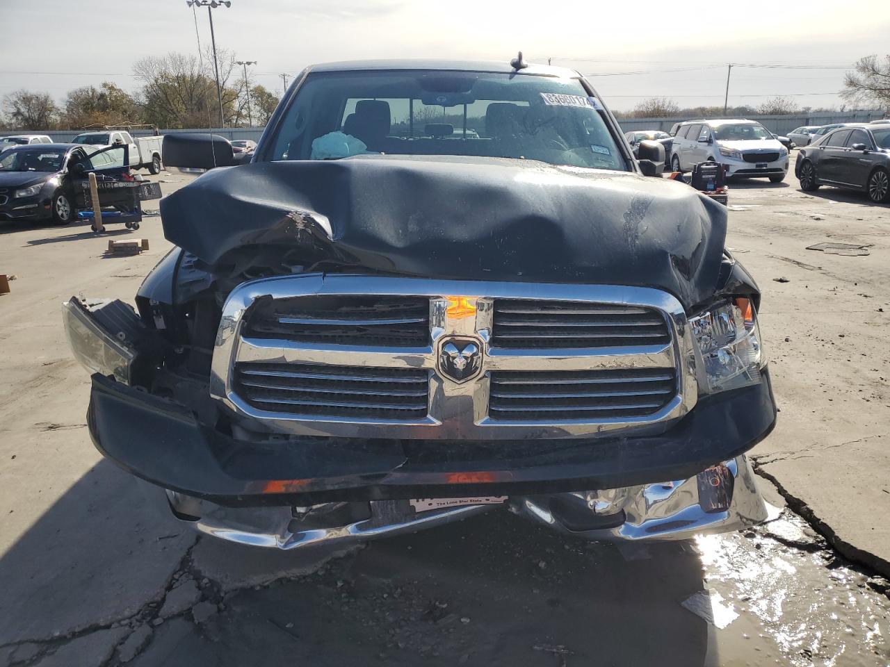 2016 RAM 1500 - Image 5