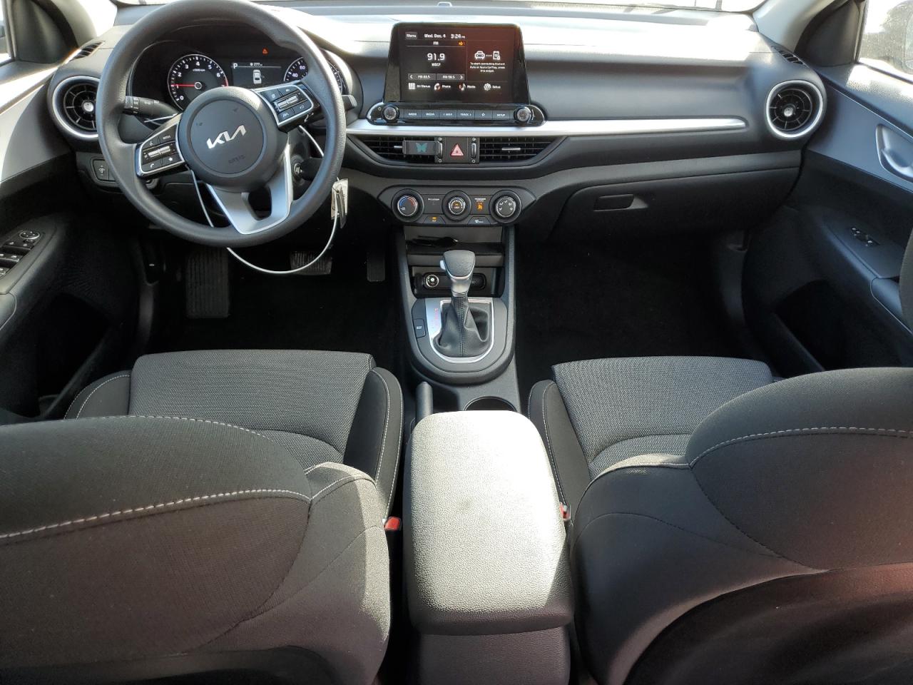 2024 Kia Forte - Image 8