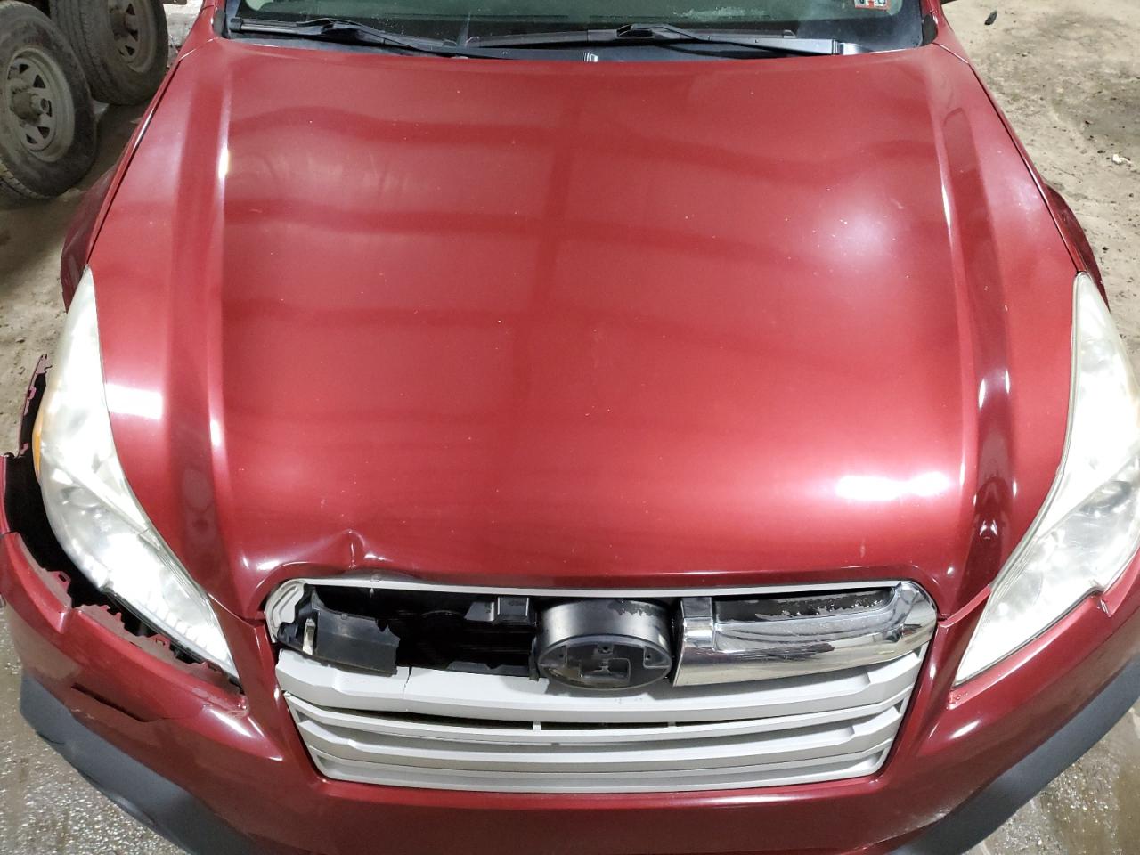 2014 Subaru Outback - Image 12