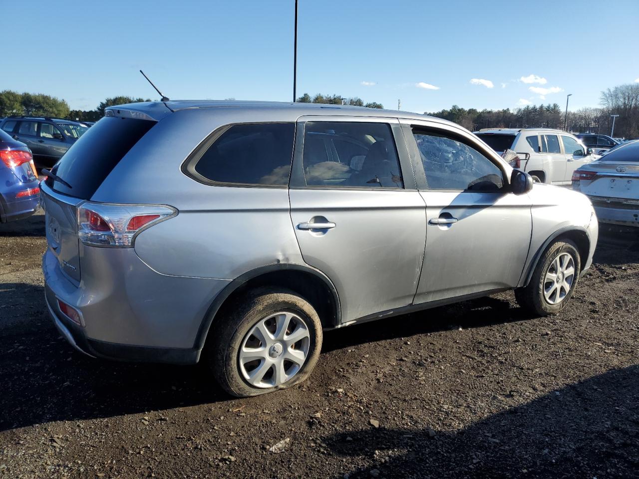 VIN JA4AD2A38FZ002817 2015 MITSUBISHI OUTLANDER no.3