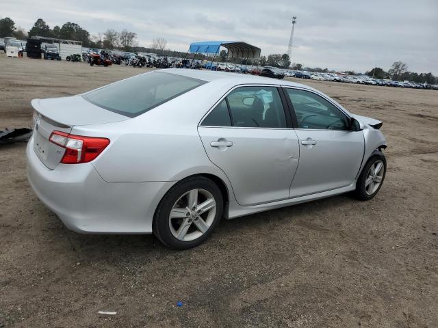  TOYOTA CAMRY 2012 Серебристый