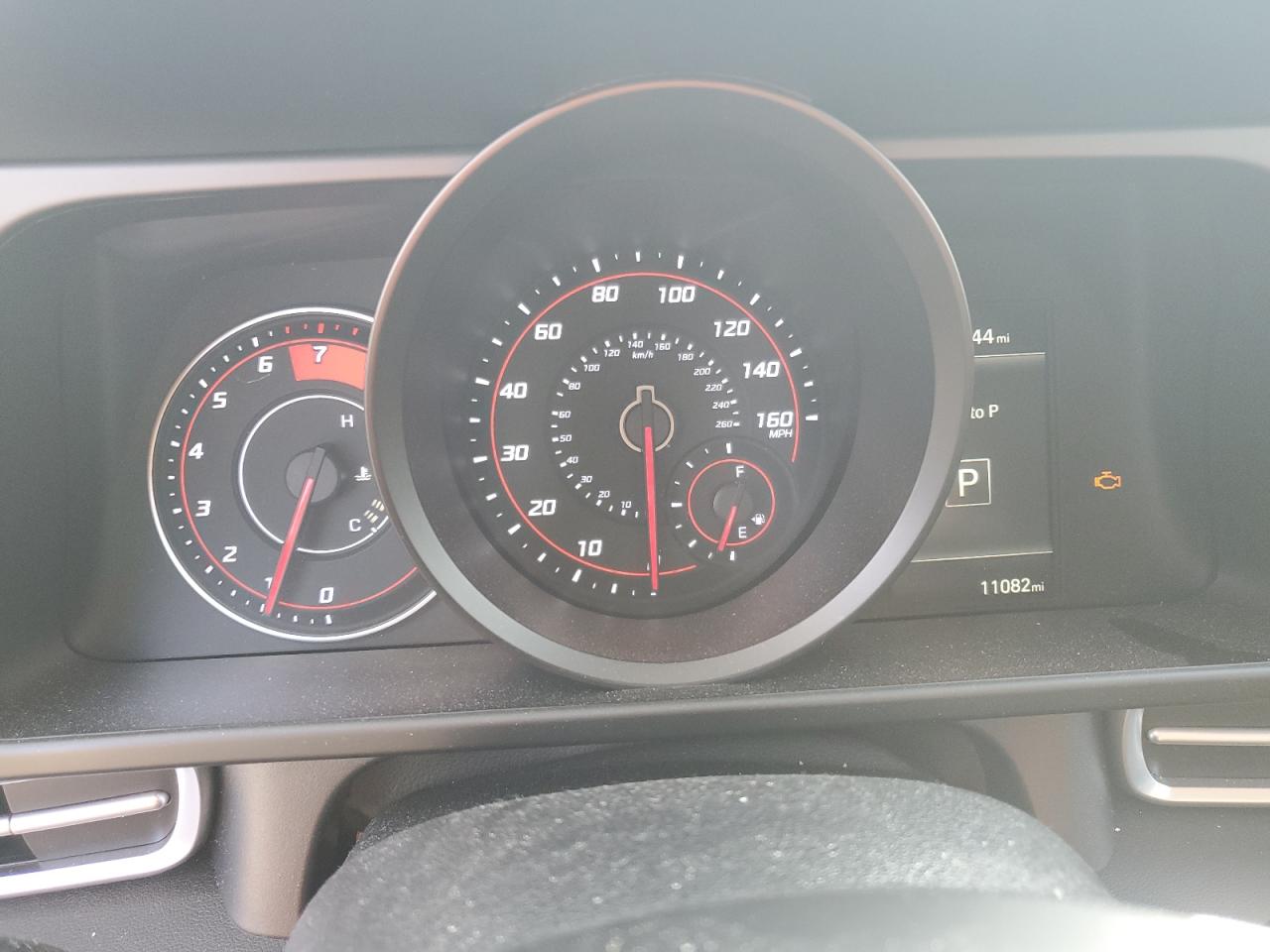 2023 Hyundai Elantra - Image 9