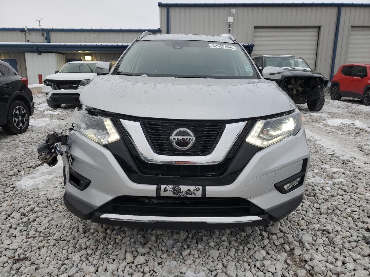 2018 Nissan Rogue - Image 5
