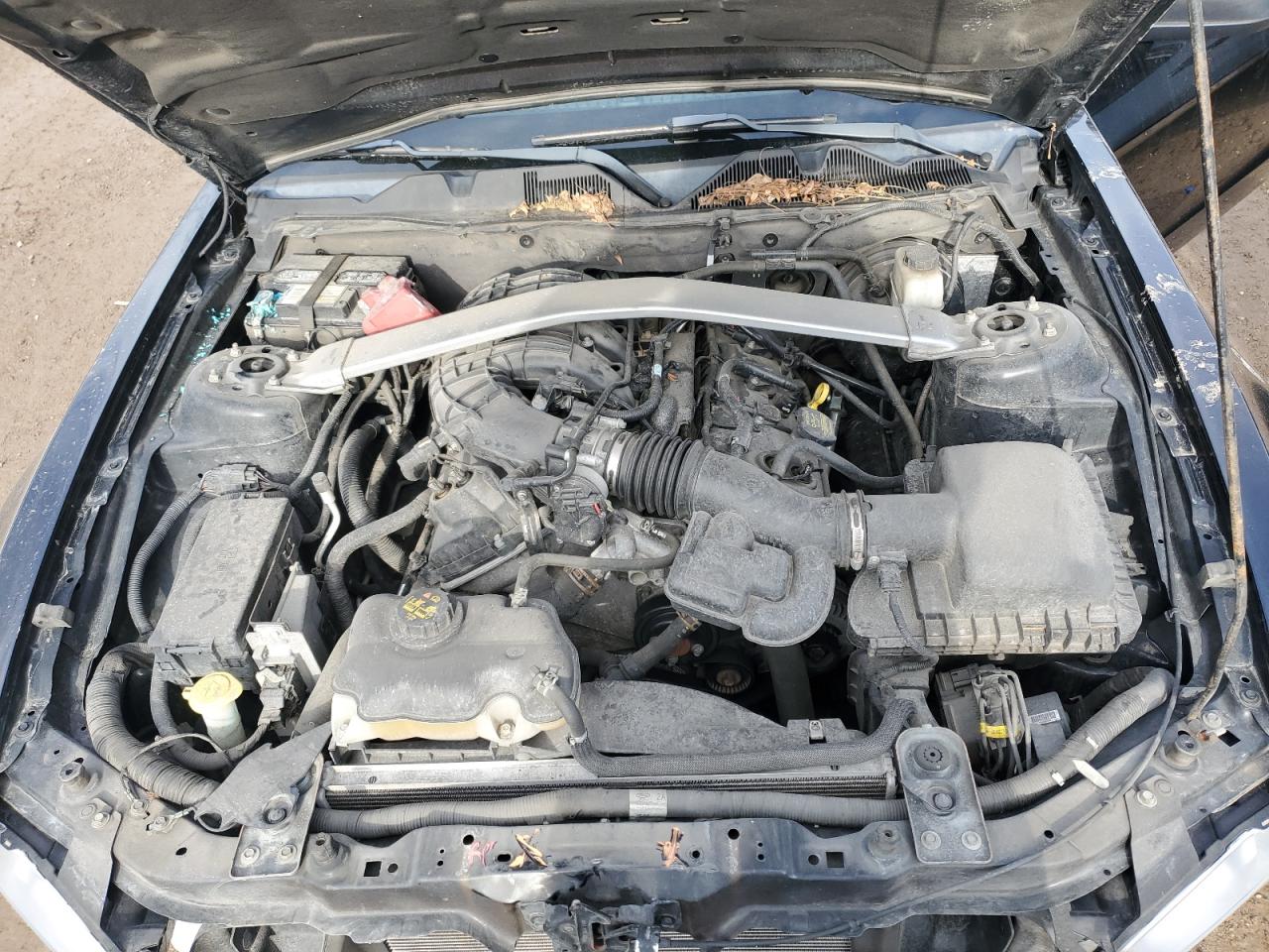 2012 Ford Mustang - Image 11