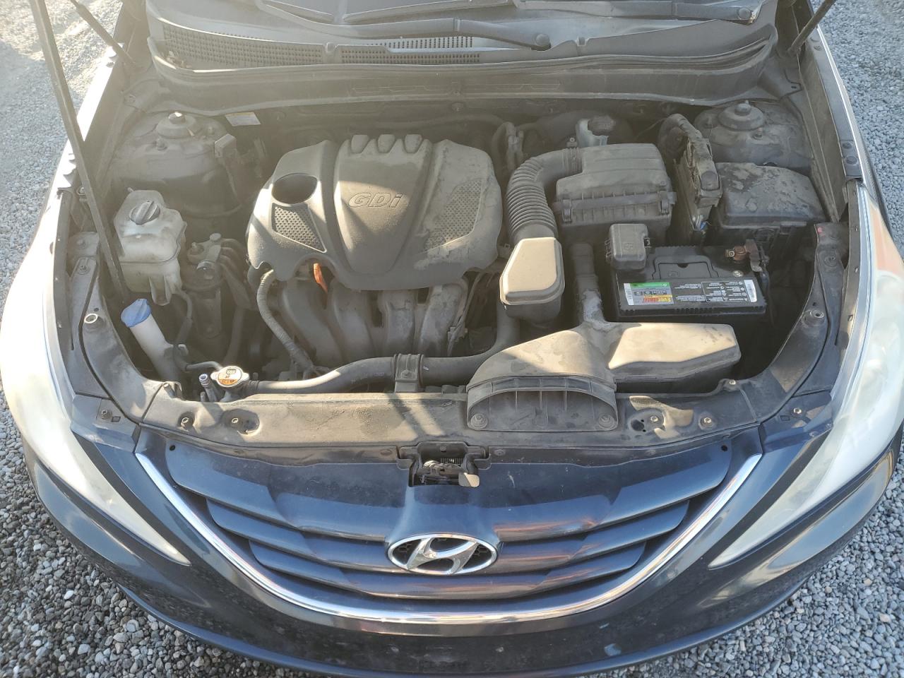 2013 Hyundai Sonata - Image 11