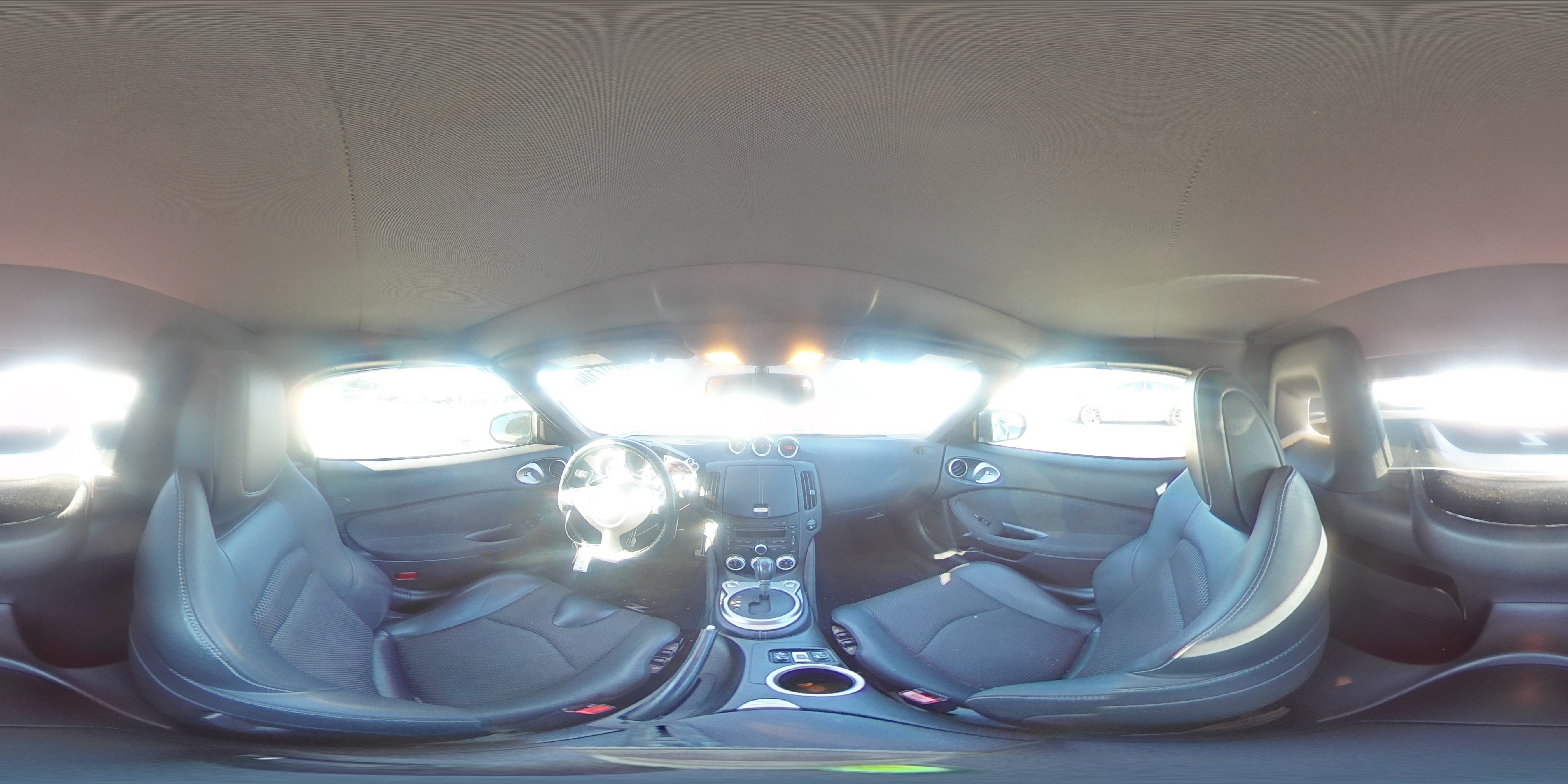 2014 Nissan 370Z - Image 13