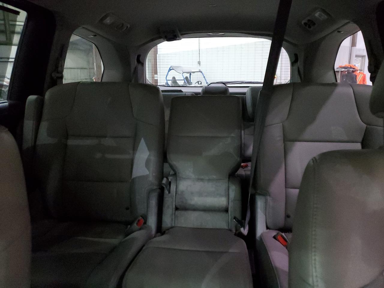 2016 Honda Odyssey - Image 10