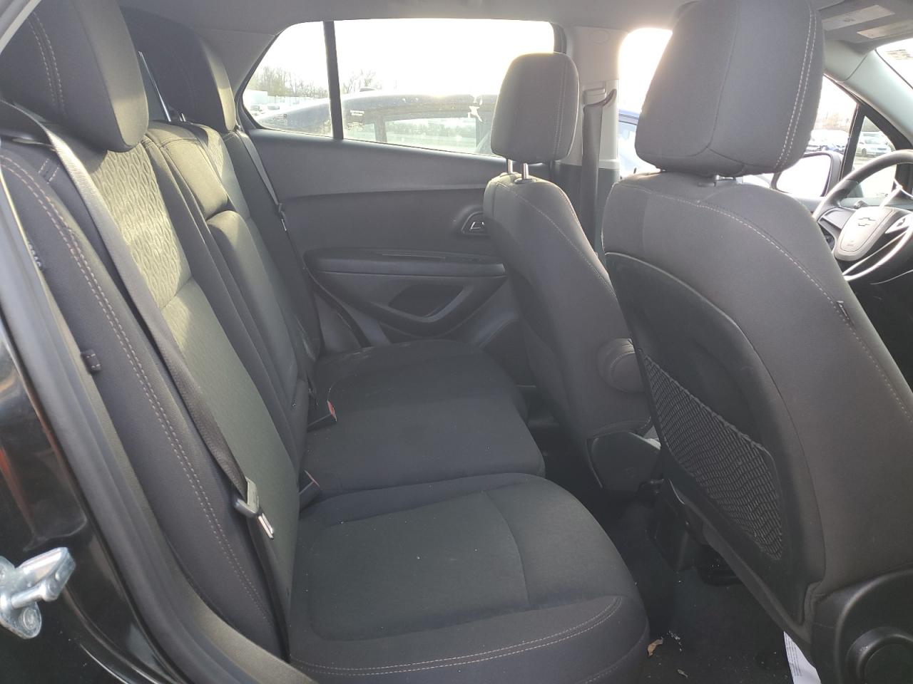2018 Chevrolet Trax - Image 11