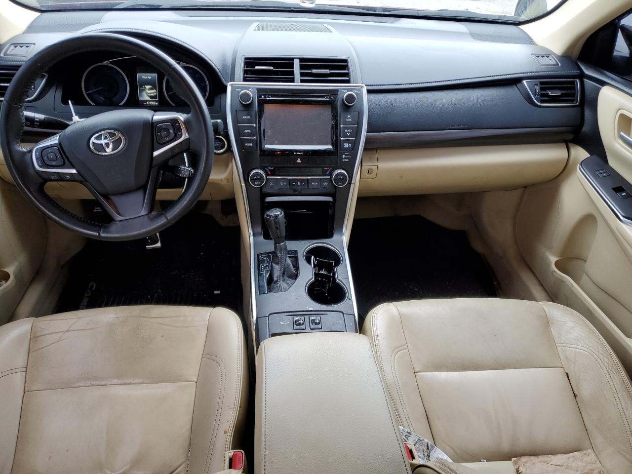 2016 Toyota Camry - Image 8