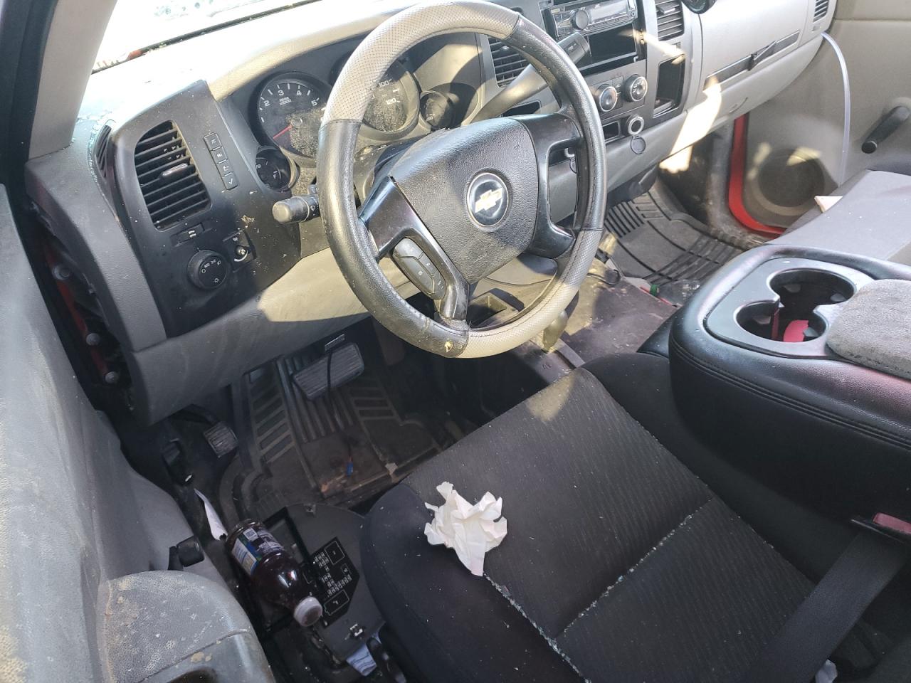 2007 Chevrolet Silverado - Image 7