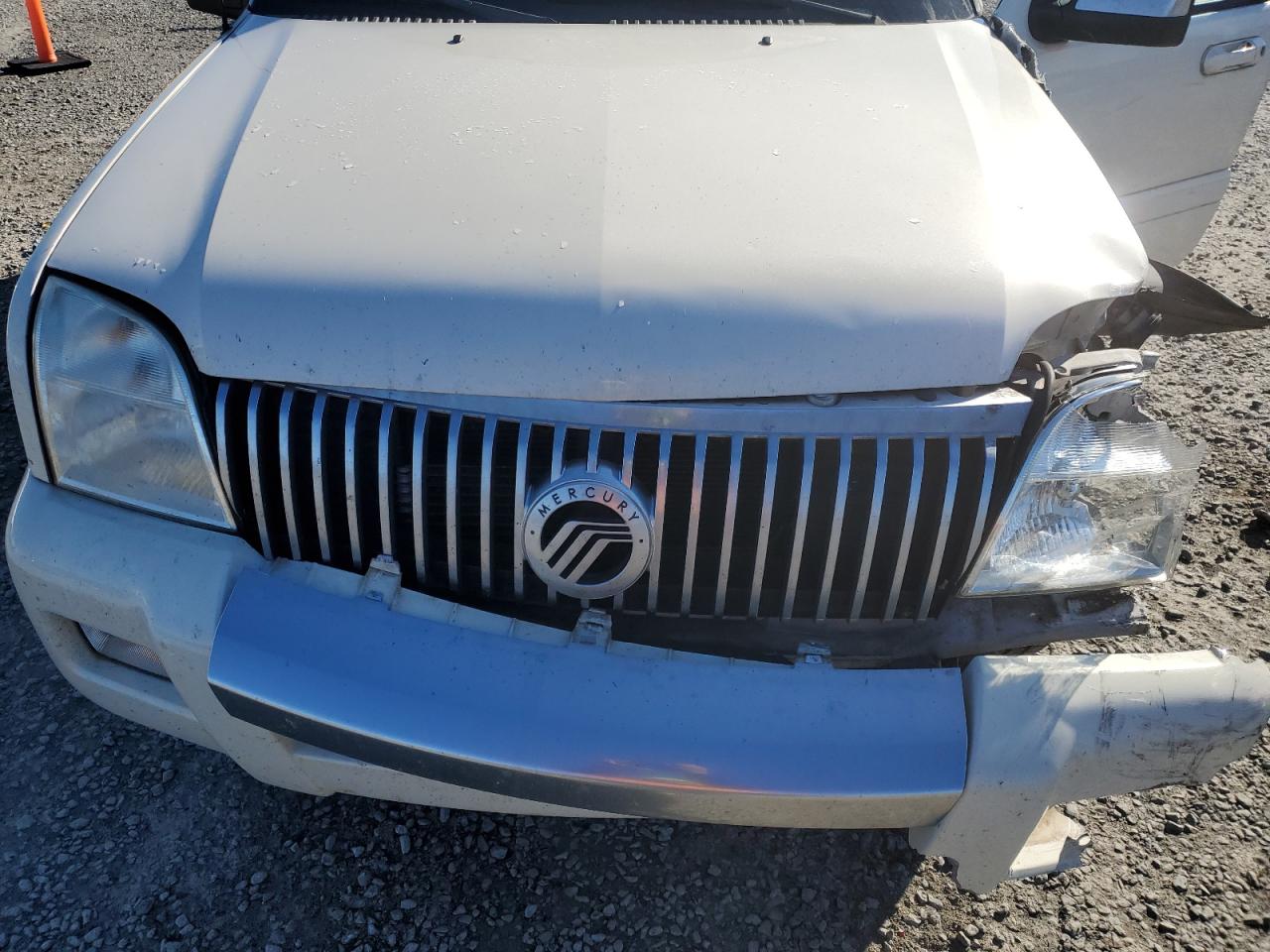 2008 Mercury Mountaineer Premier VIN: 4M2EU38828UJ05689 Lot: 83856914