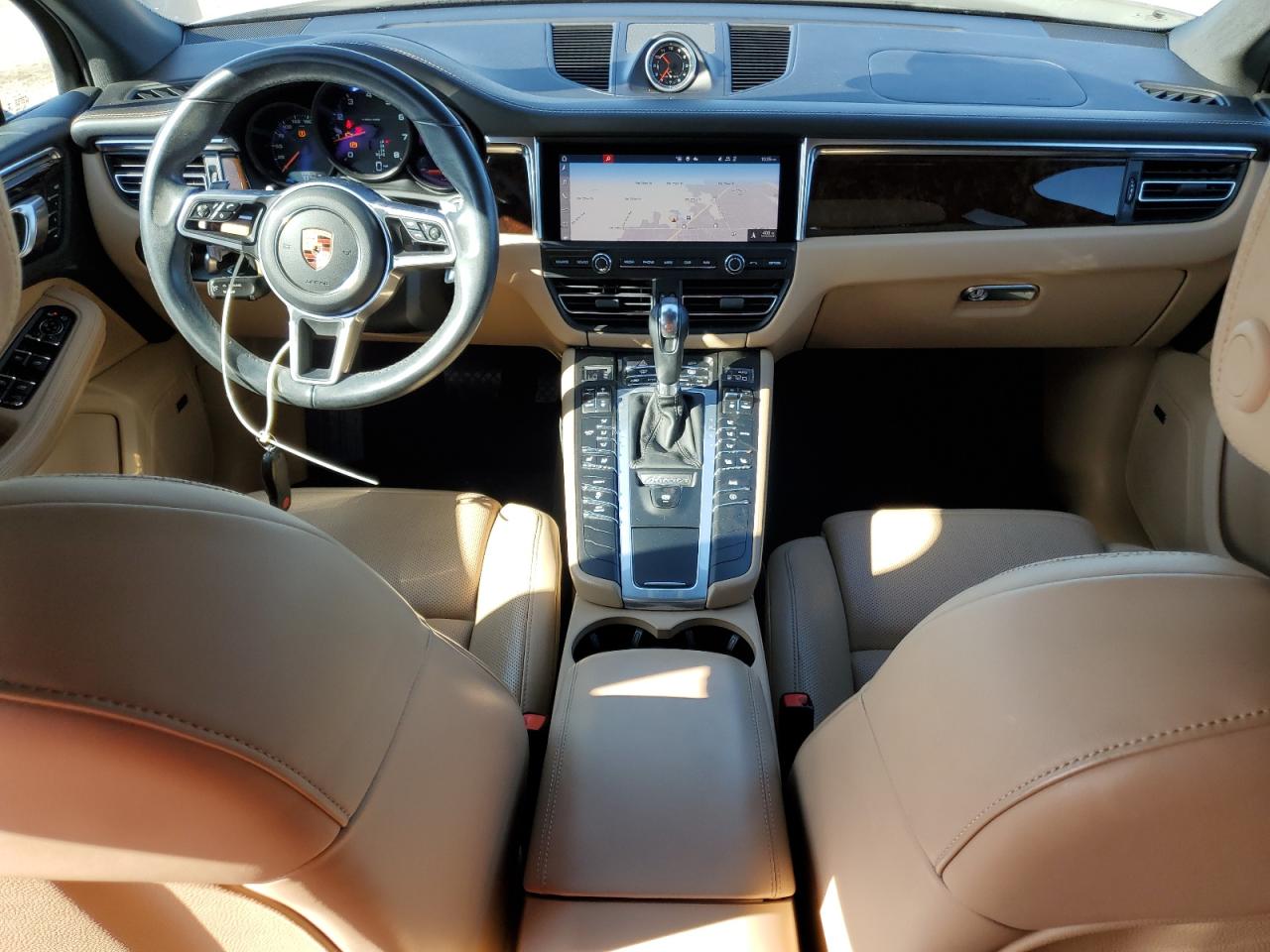 2020 Porsche Macan - Image 8