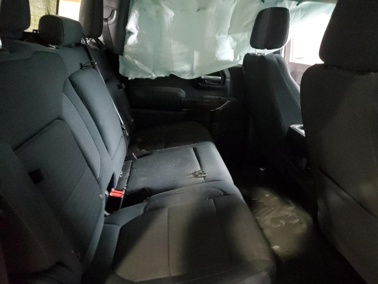2020 Chevrolet Silverado - Image 10